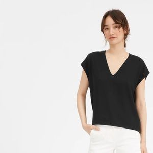 Everlane Japanese Go-weave V-neck Tea black size 4